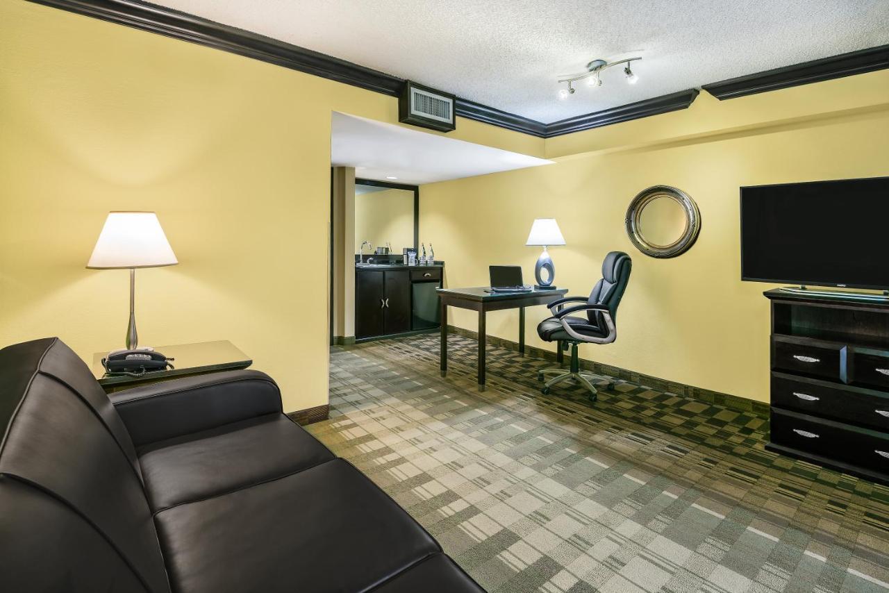 Crowne Plaza Suites Houston - Near Sugar Land Exteriör bild