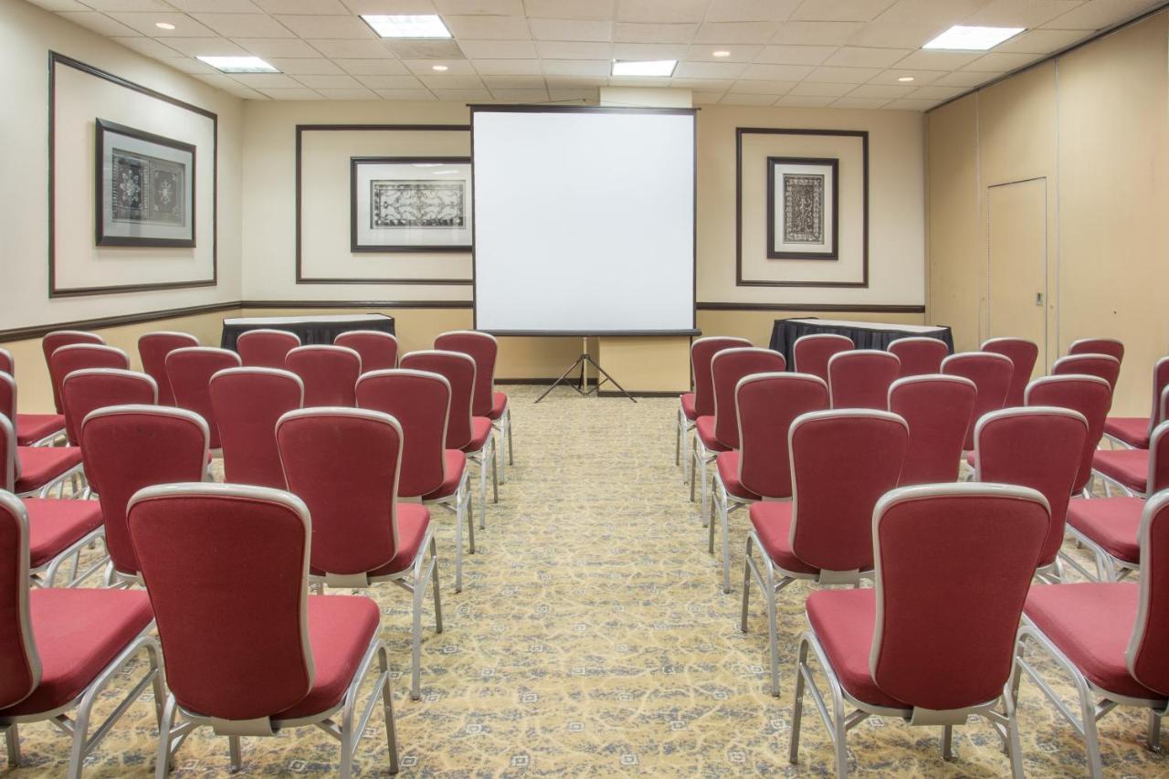 Crowne Plaza Suites Houston - Near Sugar Land Exteriör bild